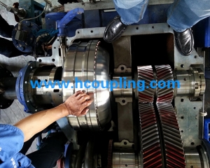 Maintenance of hydraulic coupling